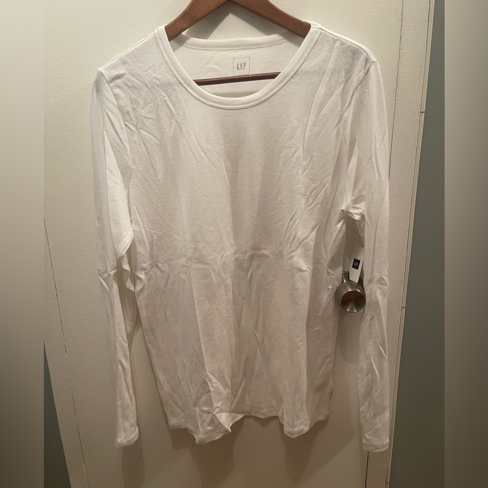 Long Sleeve Casual White Top For Men By Gap. Nwt. Xl cotton